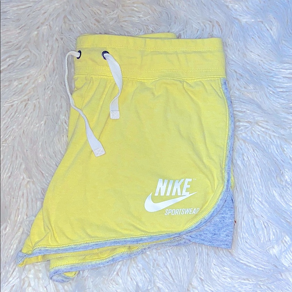 Nike lounge shorts
